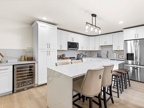 2nd image of 3203 Gardens Drive #A