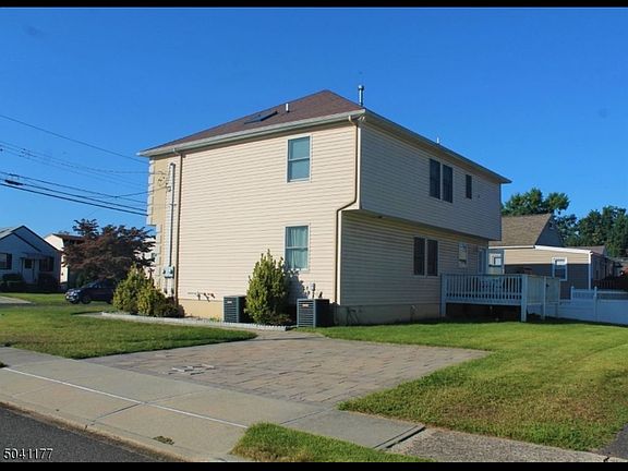 2nd image of 435 Hillside Ave Floor 1