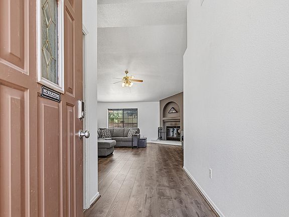 3rd image of 222 Kerry Ave #1