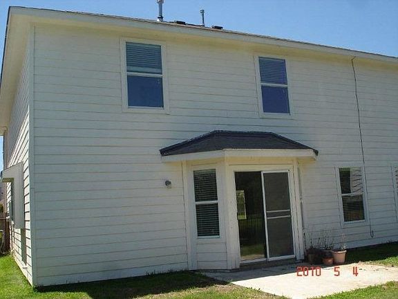 3rd image of 1622 Trail Oaks Ct