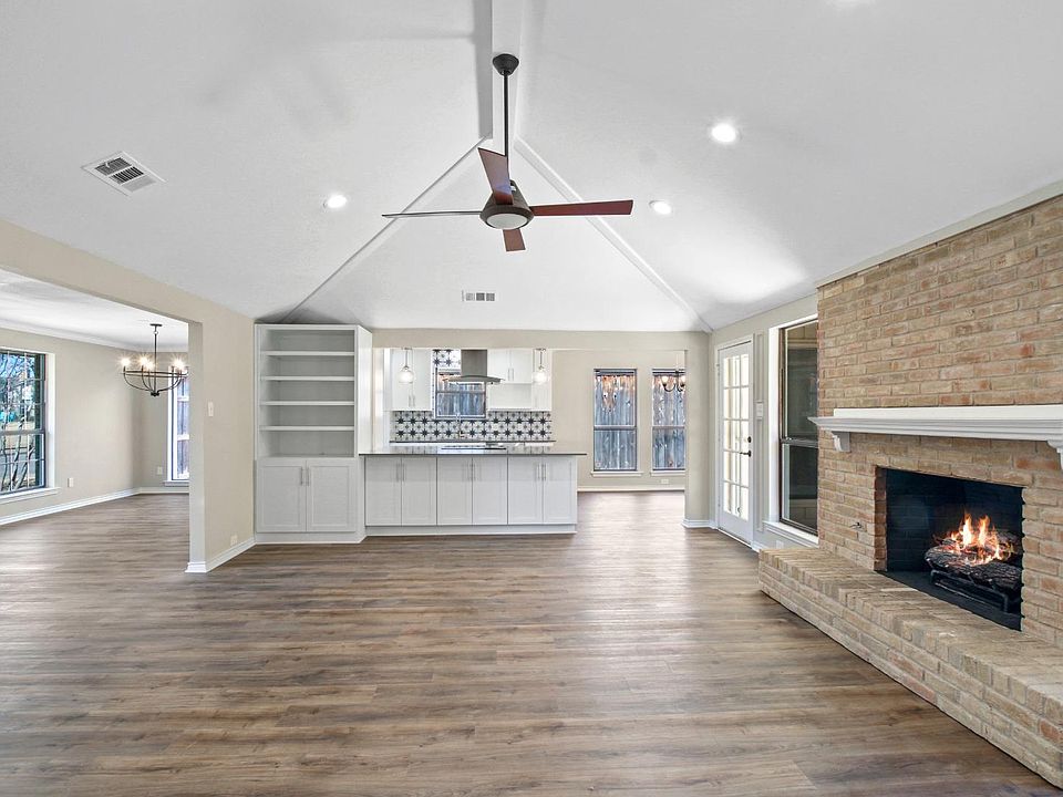 1st image of 15110 Leafy Ln
