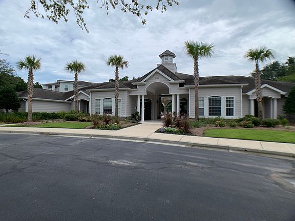 Clubhouse, Gym, Pool