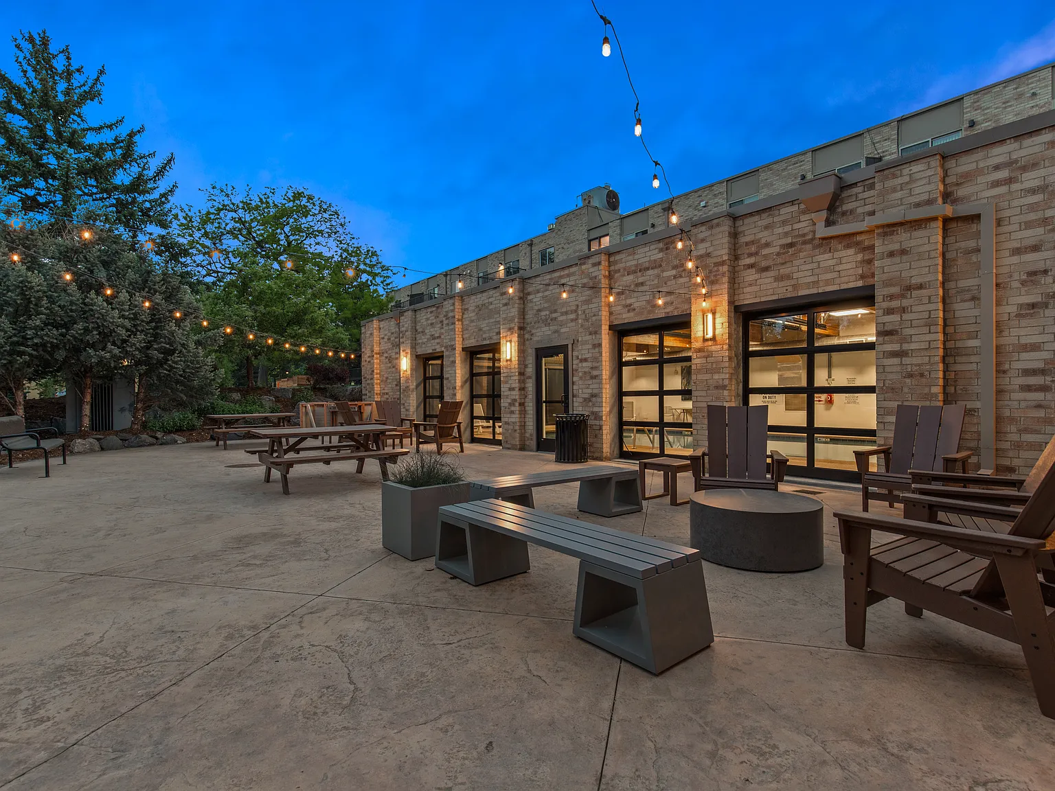 Mountainaire Apartments — Photo 4