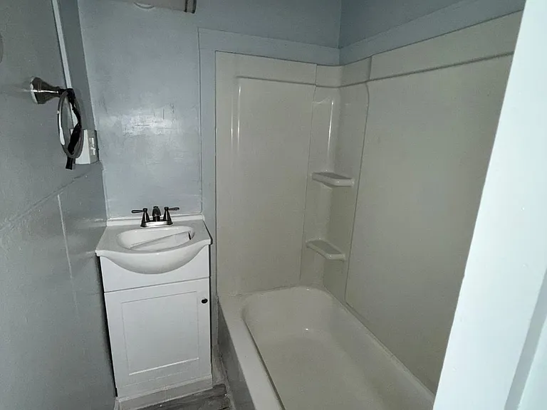 1507 N Salina St #3 — Photo 14