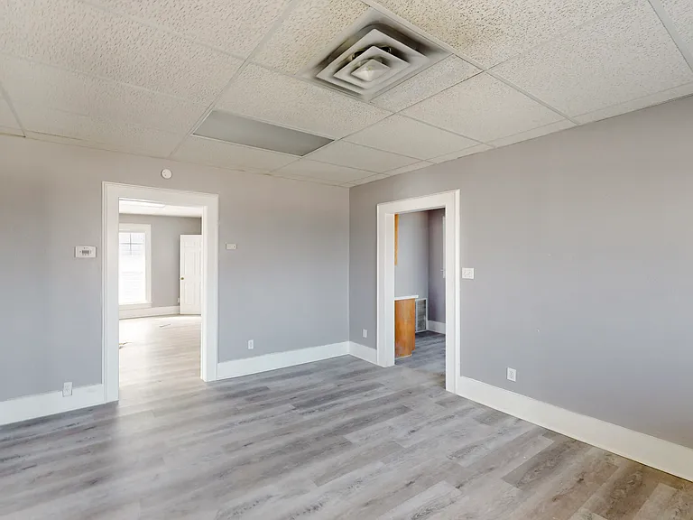 409 W Main St — Photo 12