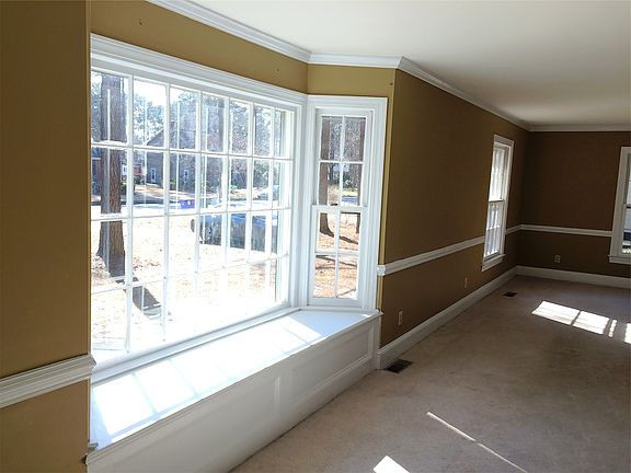 4th image of 111 Ironwood Dr