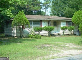154 James St, Reidsville, GA 30453