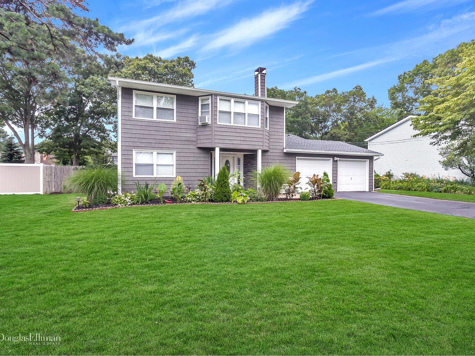 1032 Grundy Ave, Holbrook, NY 11741 Zillow