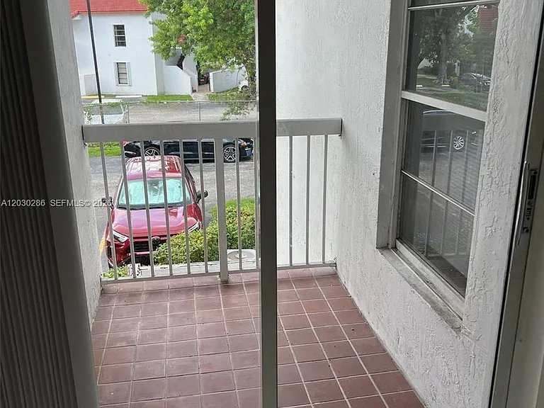 15315 SW 76th Ter #207 — Photo 10