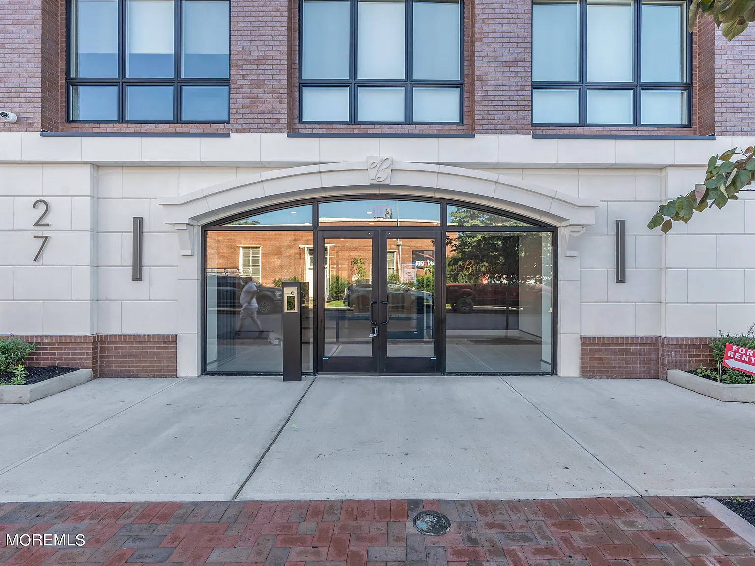 2 bed, $3,150 — Photo 3