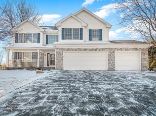 2949 Rolling Meadow Ct, Belvidere, IL 61008