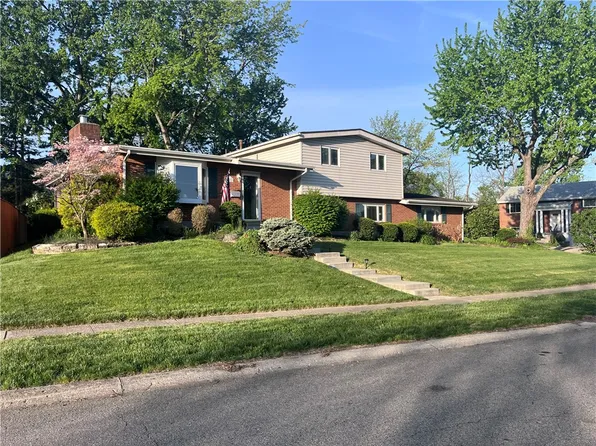 900 Ingersol Dr, Dayton, OH 45429