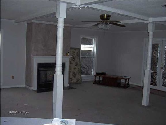 3rd image of 309 Calcasieu Ave
