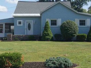 1059 Beverly St, Schenectady, NY 12306