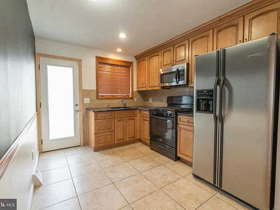 5th image of 2414 S Jessup St