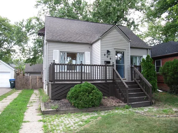 909 Saint Marys Blvd, Windsor, ON N8S 2V1
