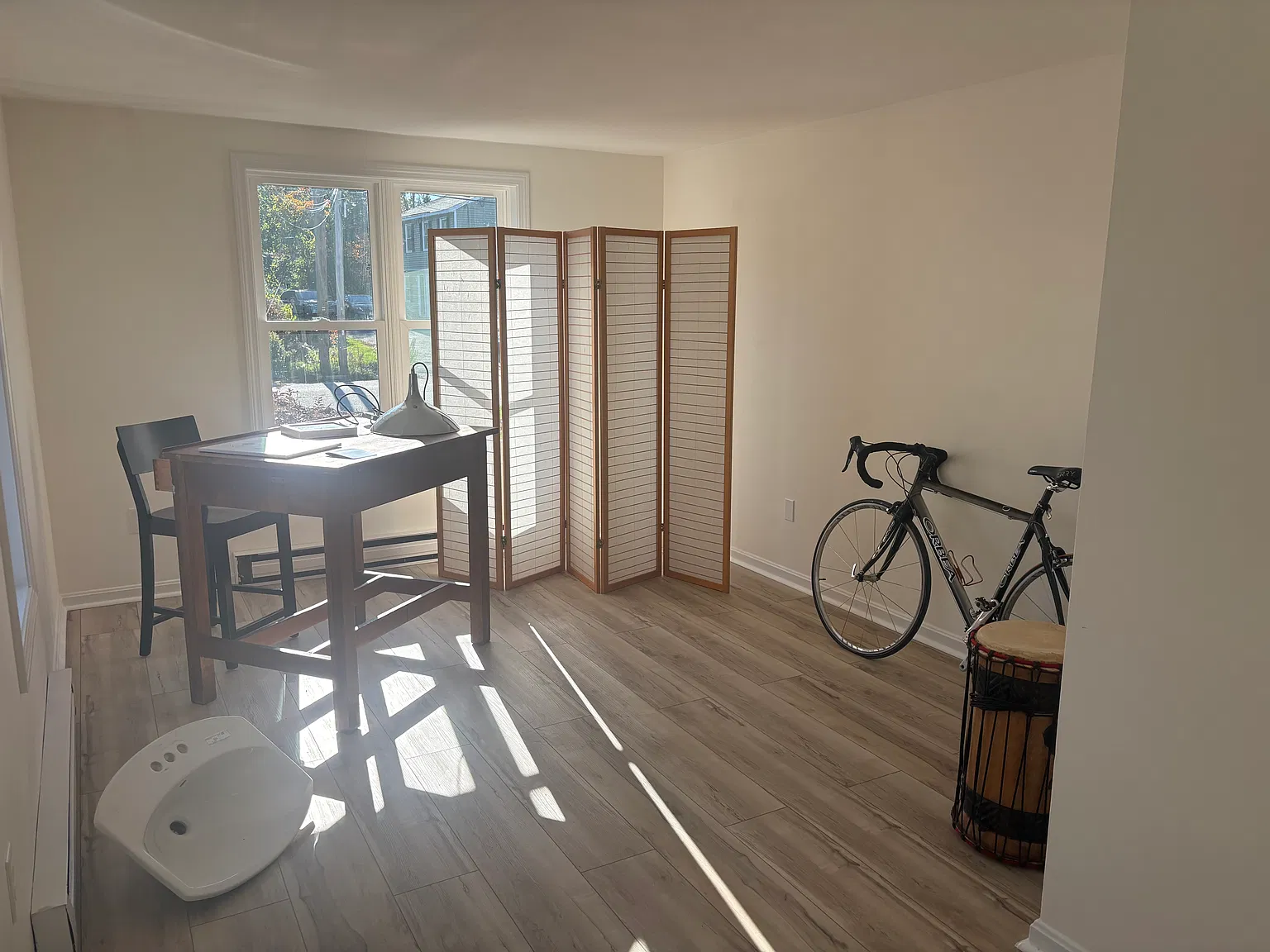 2 bed, 660 sqft, $2,300 — Photo 3