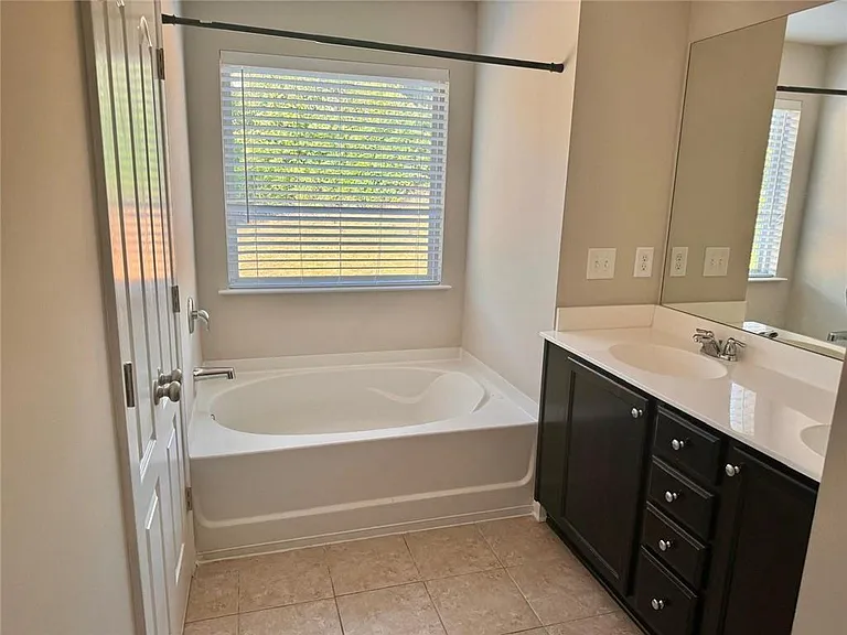 1958 Paxton Ridge Ln — Photo 20
