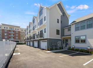 239 Henry St #6, Stamford, CT 06902