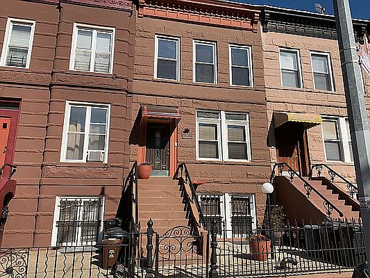 1st image of 611 Bainbridge St #2