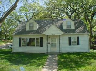 8005 Lakeview St, Ralston, NE 68127