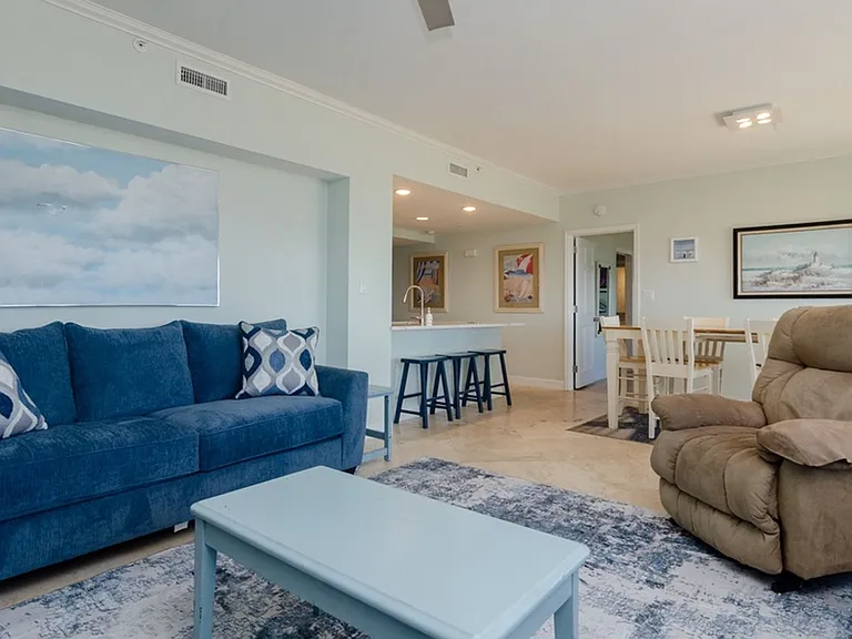 2400 N Lumina Ave #2 — Photo 6