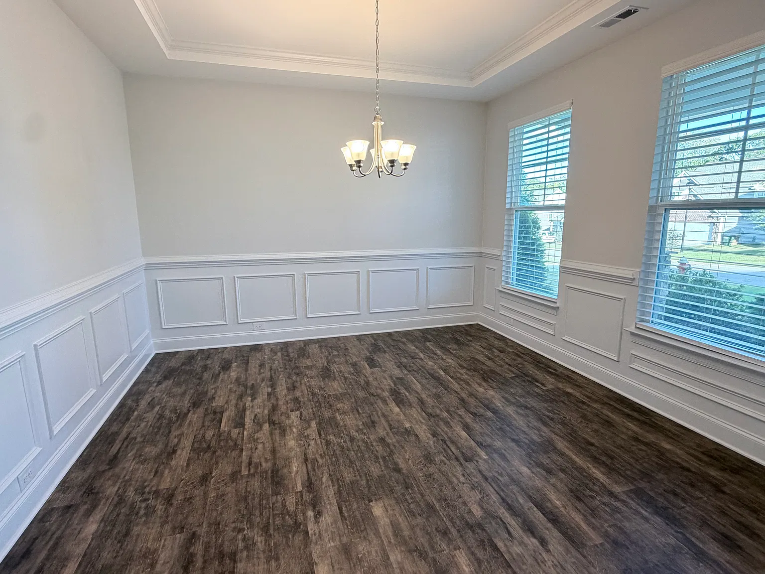 4 bed, 2485 sqft, $2,600 — Photo 3