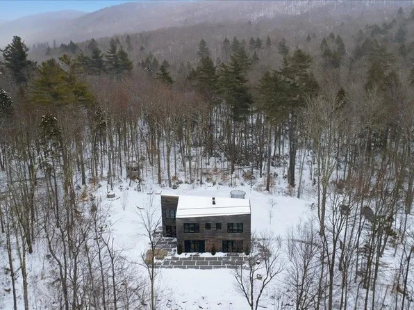 3635 Under the Mountain Road, Londonderry, VT 05155