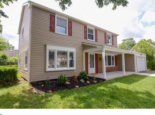28 Marblestone Ln, Willingboro, NJ 08046