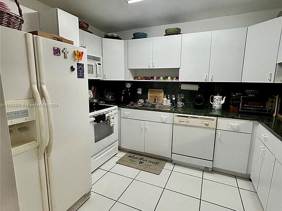 5th image of 5050 NW 7th St #Penthouse 1