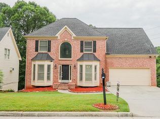 1085 River Overlook Dr, Lawrenceville, GA 30043
