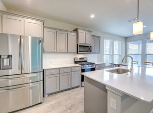 401 Roundstone Rd, Haslet, TX 76052