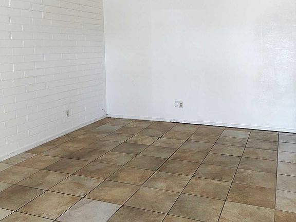 3rd image of 11411 N 113th Ave