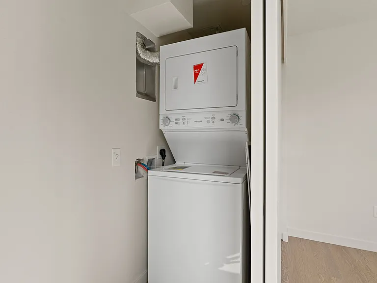 6355 SE 92nd Ave #207 — Photo 10