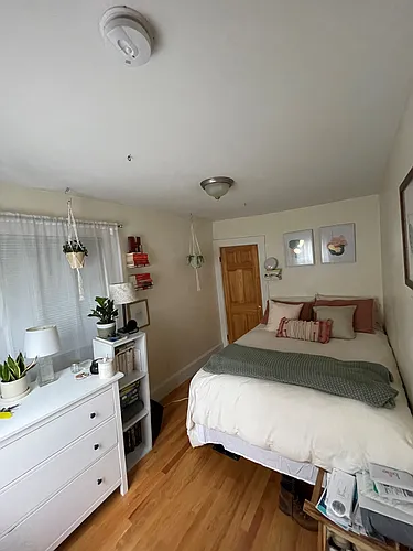 17 Bay St Photo 1