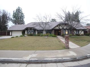 8608 Chaumont Ct, Bakersfield, CA 93311