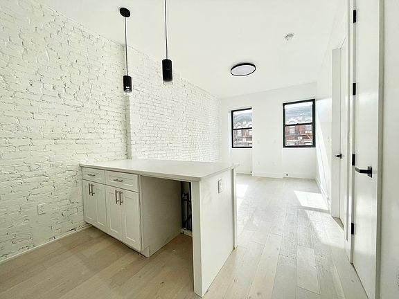 2nd image of 237 E 33rd St APT 5A