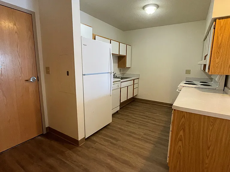 1224 8th St S #203 — Photo 1