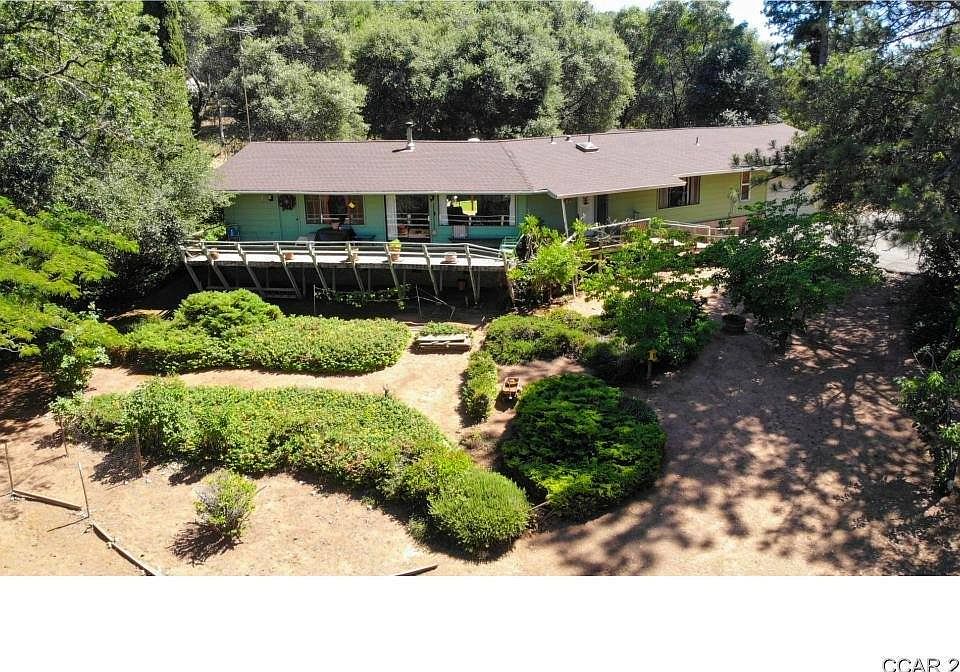 1st image of 685 Fair Oaks Ln