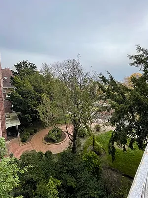 Sold by Compass | media 9