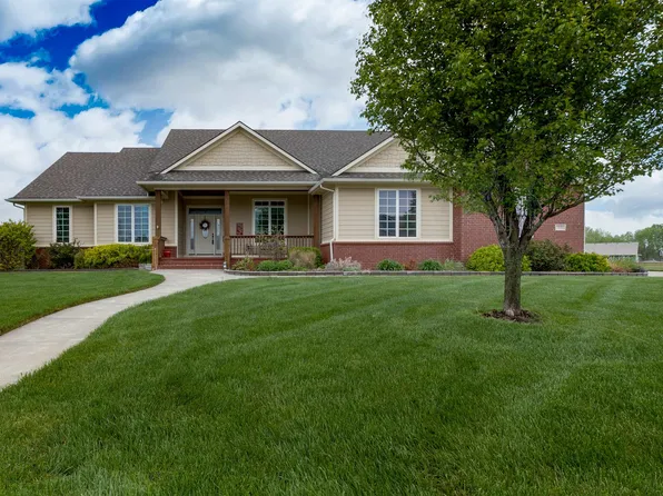 355 Lakeside Dr, Cheney, KS 67025