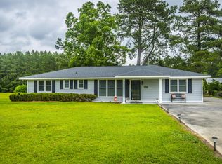 392 W Main St, Harleyville, SC 29448