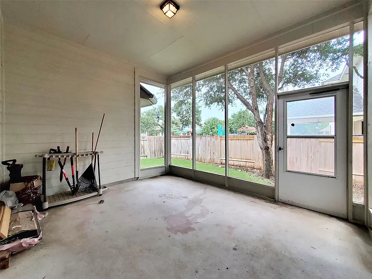 2506 Mancuso Bnd — Photo 31
