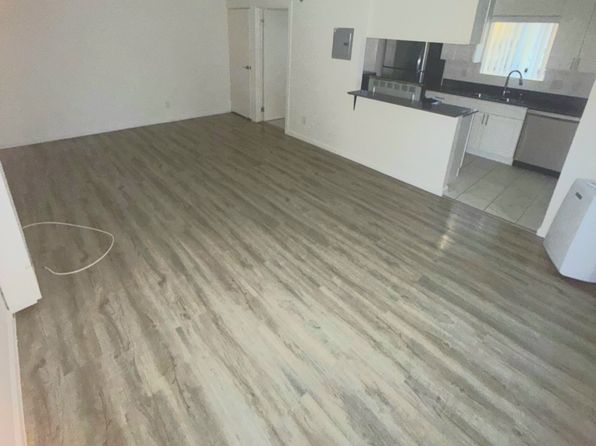 12756 Matteson Ave #32