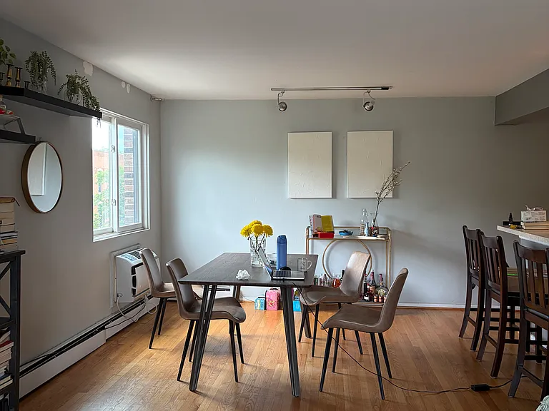 401 W Webster Ave #408 — Photo 5