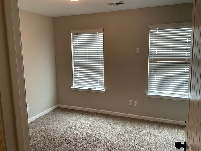 5020 Pioneer Pkwy — Photo 17