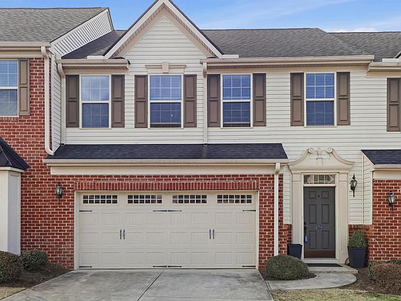 2nd image of 126 Middleby Way