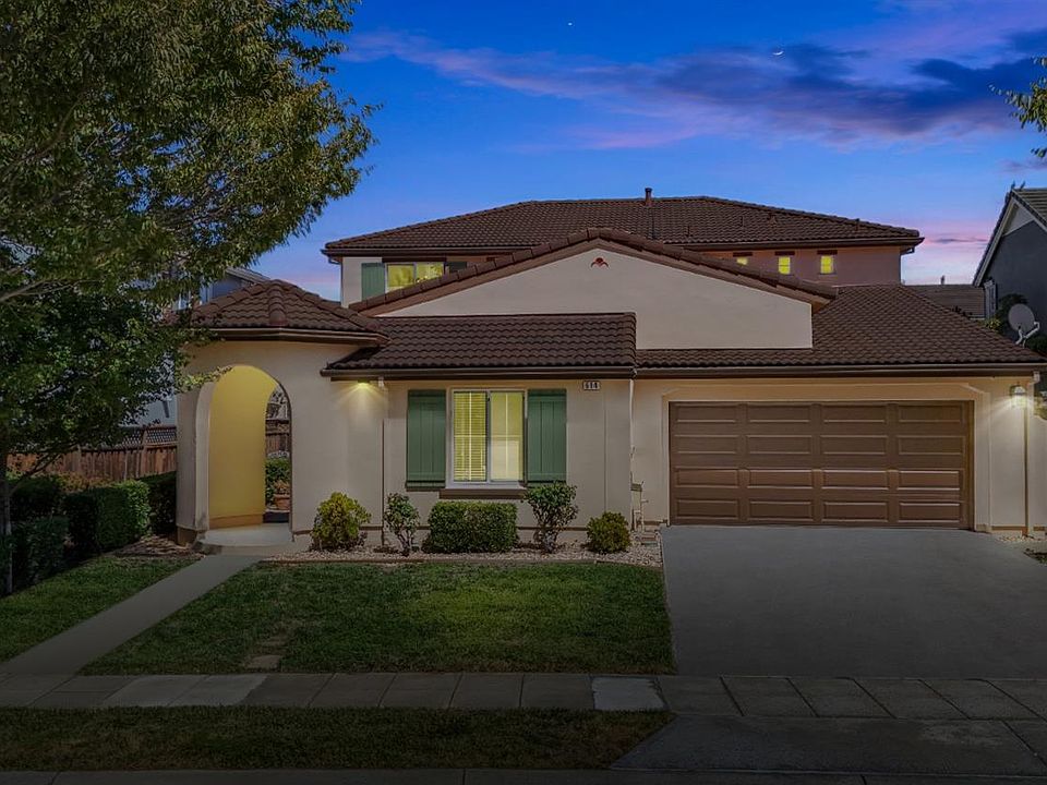 1st image of 614 Leah Ln