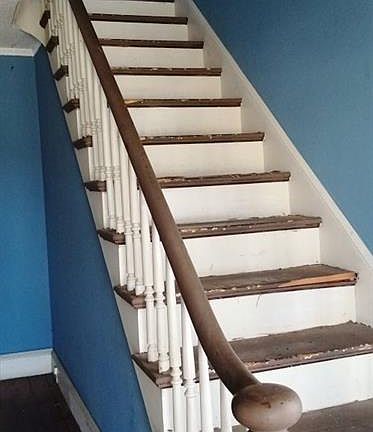 4th image of 1652 Main St
