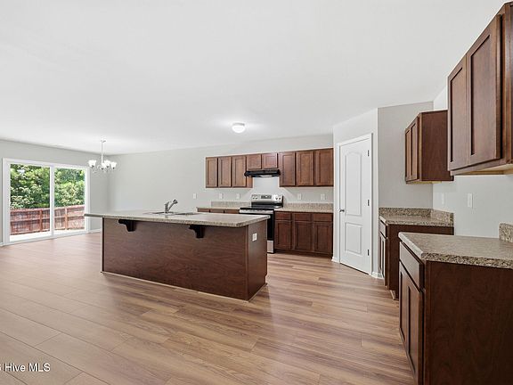 5th image of 320 Adobe Lane